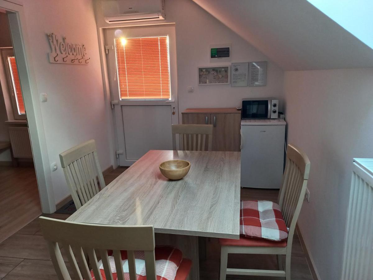 Apartment Marjetka Zirovnica Luaran gambar