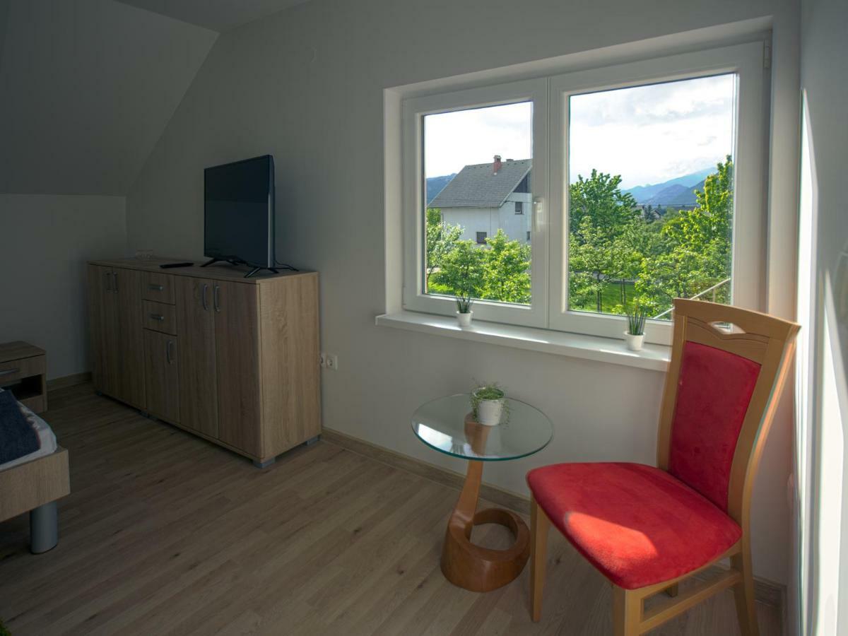 Apartment Marjetka Zirovnica Luaran gambar