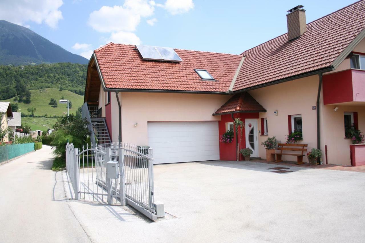 Apartment Marjetka Zirovnica Luaran gambar